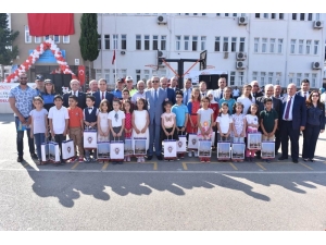 Vali Su, Kütüphane Açılışına Katıldı