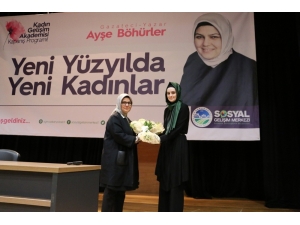 Yazar Ayşe Böhürler Konuşmacı Olarak Katıldı