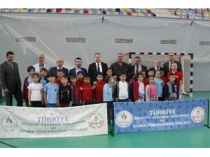 Şampiyon Selçuk Çebi, Trabzon’da Genç Yeteneklerin Taramasına Katıldı