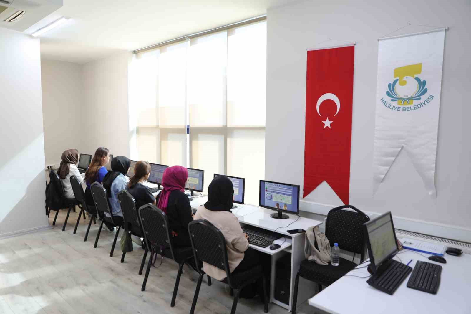 haliliye-belediyesinden-genclere-klavye-egitimi