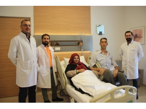 Dünyanın En Uzun Adamının Eşi Ameliyat Oldu