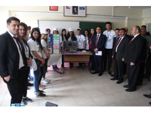 Çaldıran’da ‘Tübitak 4006 Bilim Fuarı’ Sergisi