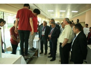 Öğrenciler Projelerini Sergilediler