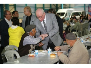Odunpazarı Belediyesi İftar Programlarına Başladı