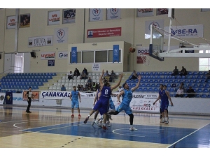 Umurbey Belediyespor Yarı Finallerin Kapısından Döndü