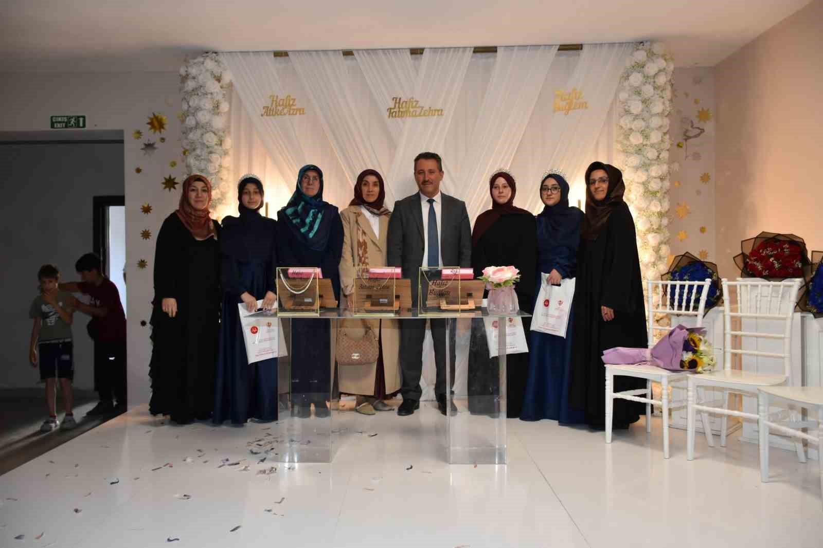 sifa-kur-an-kursu-nda-hafizlik-sevinci-yasandi