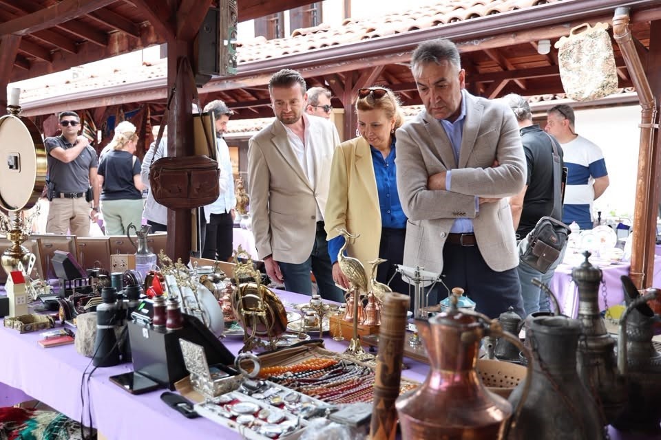 safranbolu-da-antika-pazari-acildi