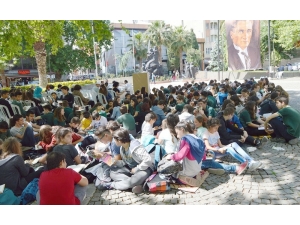 Erdek’te “Kitap Okuma” Etkinliği