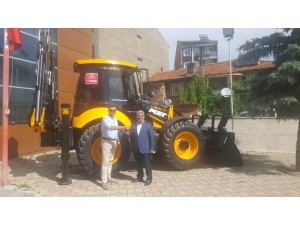 Altıntaş Belediyesi Araç Filosunu Güçlendiriyor