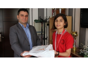 Türkiye Şampiyonuna Ödül