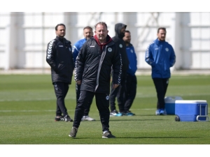 Sergen Yalçın: "Konyaspor’da Çalışmak İsterim"