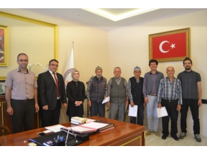 Büyükorhan’da Okuma Yazma Belge Dağıtım Töreni Yapıldı