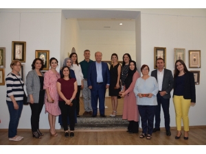 Tezhip Sergisi Sanatseverlerle Buluştu