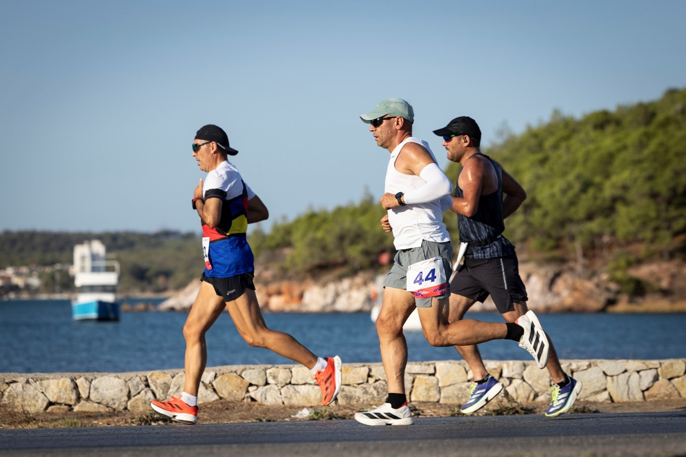 uluslararasi-ayvalik-kurtulus-yari-maratonu-pazar-gunu-kosulacak