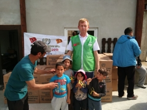 Eskişehir İhh, Makedonya’ya 200 Koli Gıda Yardımı Yaptı