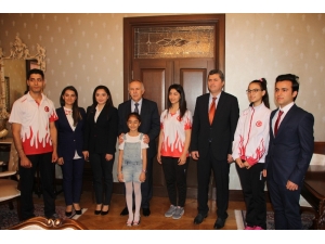 Milli Sporculardan Hatay Valisi Ata’ya Ziyaret