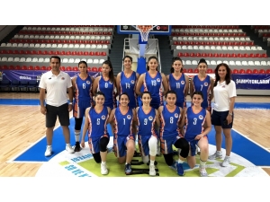 Meü Kadın Basketbol Takımı Türkiye 3.’sü Oldu