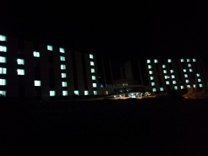 Yüzlerce Öğrenci Kaldıkları Binayı "Kudüs" Yazısıyla Işıklandırdı