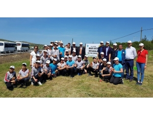 Balıkesir’de İmam Hatipliler Fidan Dikti