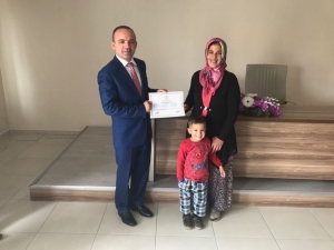 Burhaniye’de Çiftçiler Belgeli Oldu