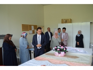 Belediyeden Kadınlara Meslek Edindirme Kursu