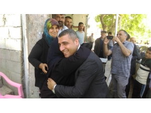 Taşdoğan’dan Adaylık Sevincini Annesi İle Yaşadı