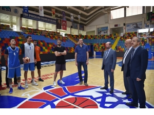 Başkan Pekyatırmacı Basketbol Takımına Güveniyor