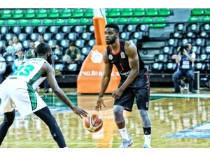 Gaziantep Basketbol’da Sezonun Oyuncusu Sean Armand