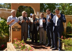 Mhp Adayı Fendoğlu’nun İlk Ziyareti Şehit Amcasının Mezarı Oldu