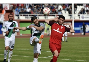 Tff 2. Lig: Gümüşhanespor: 1 - Sakaryaspor: 4