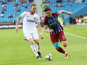 Spor Toto Süper Lig: Trabzonspor: 0 - Kardemir Karabükspor: 0 (İlk Yarı)