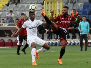 Spor Toto Süper Lig: Gençlerbirliği: 1 - Bursaspor: 0 (Maç Sonucu)