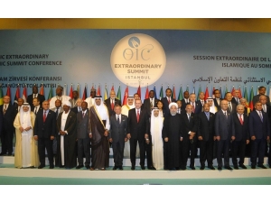 İslam İşbirliği Teşkilatı İslam Zirvesi Konferansı’nda Liderler Aile Fotoğrafı Çektirdi