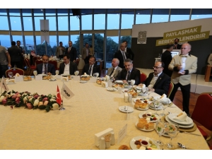 Başbakan Yardımcısı Çavuşoğlu Müsiad’ın İftar Yemeğine Katıldı