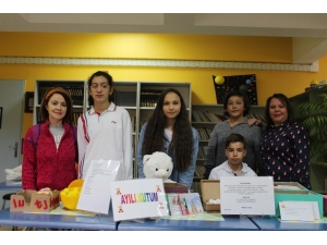 Genç Zihinler Oyunlarla Öğretiyor