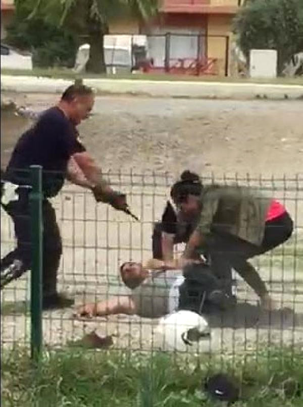 Uyuşturucu Satıcısı Köpeğini Polisin Üzerine Saldı