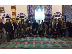 Gençler Sabah Namazında Buluştu