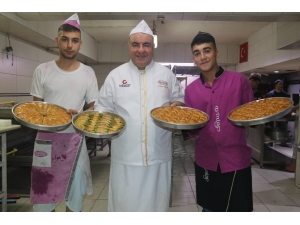 Gaziantep’te Baklavacılar Zam Yapmamak İçin Direniyor