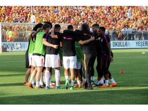 Spor Toto Süper Lig: Göztepe: 0 - Gaatasaray: 0 (Maç Devam Ediyor)