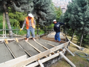 İzmit’te Fen İşleri Çalışmaları Sürüyor