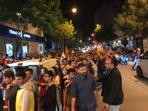 Afyonkarahisar’da Caddeler Meşalelerle Aydınlandı