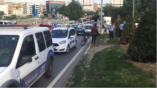 Trafik Kazası Sonrasında Levye Ve Beyzbol Sopalı Kavga Yaşandı