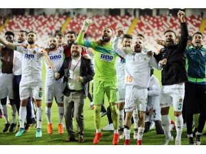 Aytemiz Alanyaspor’dan İstikrarlı Kapanış