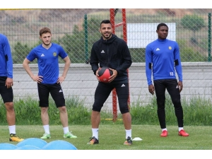 Mustafa Eskihellaç Genç Milli Takım Aday Kadrosunda