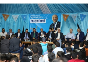 Başbakan Yardımcısı Fikri Işık, Darıca’da Gençlerle Buluştu