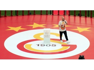 Şampiyon Galatasaray Kupasını Aldı