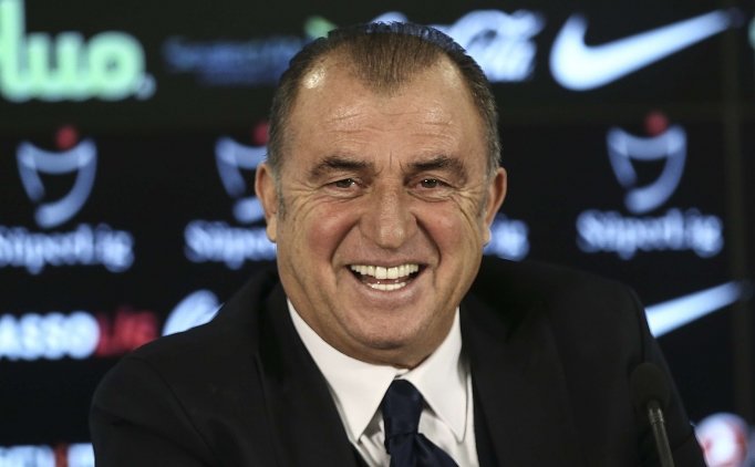 Fatih Terim'den 'şampiyonlar Ligi' Kutlamalı Şov!