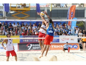Aydınlılar Plaj Voleyboluna Sahip Çıktı
