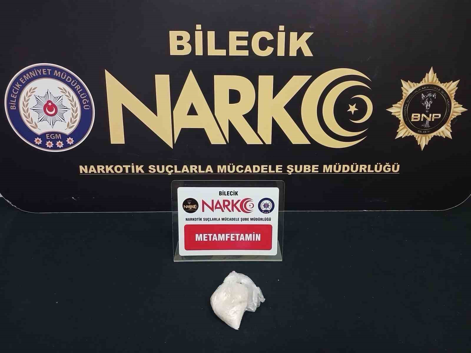 bilecik-te-uzerinde-metamfetaminle-yakalandi