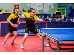 Başarılı Sporcu 2 Altın Madalya İle Döndü